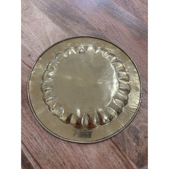 Vintage Brass Painted Peacock Etched Wall Plate 13” - Picture 3 of 3